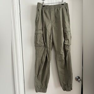 No Boundaries Green Cargo Pants